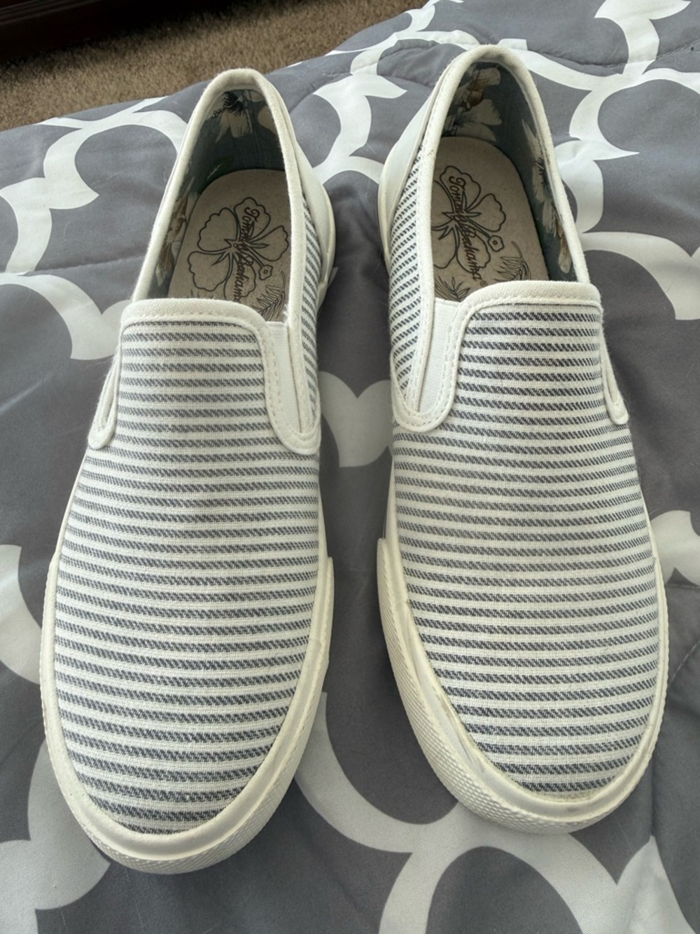 Women’s Tommy Bahama Slip-On Sneakers - Blue and Off White - Size 7.5